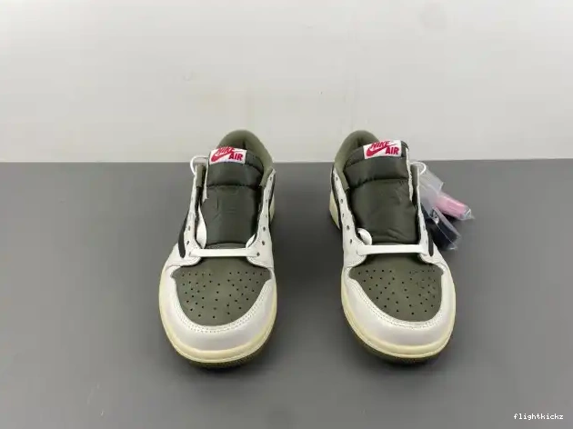 DM7866-200 AIR MEDIUM JORDAN X LOW SCOTT 1 OG OLIVE TRAVIS 0608